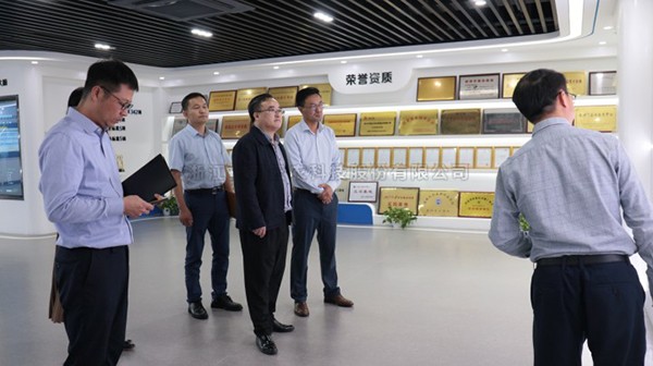 杭州市拱墅区委常委、常务副区长黄飞一行莅临91视频网址入口考察调研